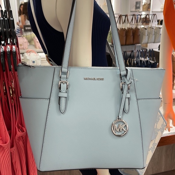 MICHAEL KORS Charlotte Large Leather Top-Zip Tote
Vista Blue 
NWT - Picture 13 of 16